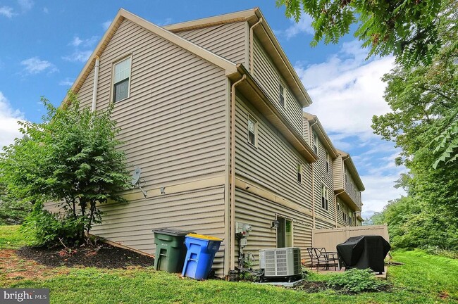 Photo - 1724 Josiah Chowning Way