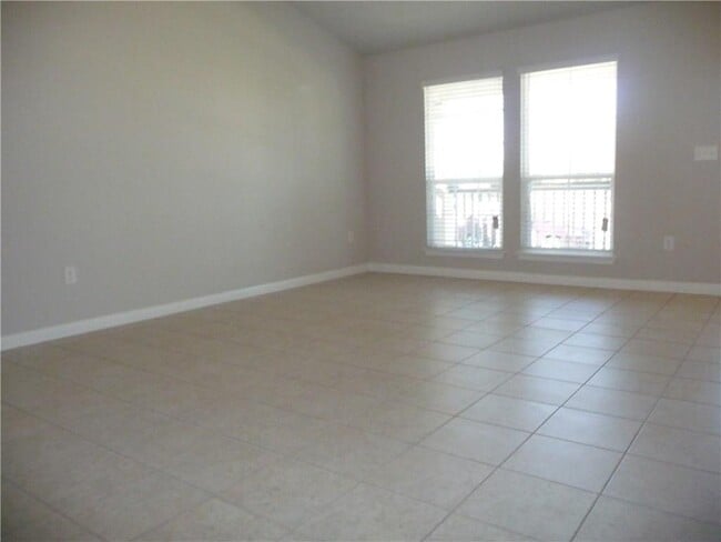 Photo - 1118 Walnut Canyon Blvd