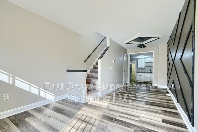 Building Photo - 1527 N Stricker St Rental