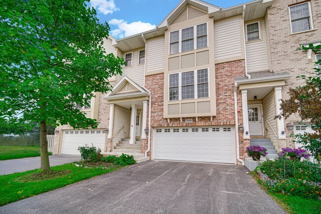 Photo - 2616 Chelsey St