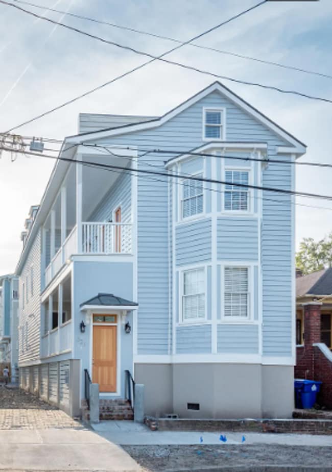 Building Photo - 321 Ashley Ave Unit 321 Ashley Ave. C