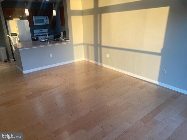 Photo - 5750 Bou Ave Unit 704