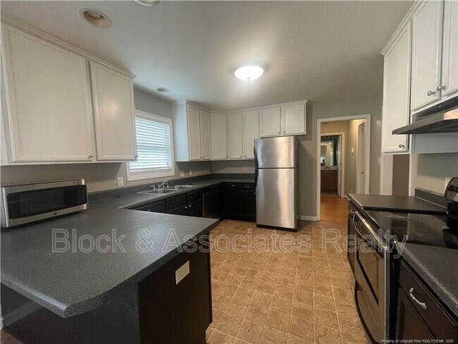 Photo - 596 E Lake Ridge Rd