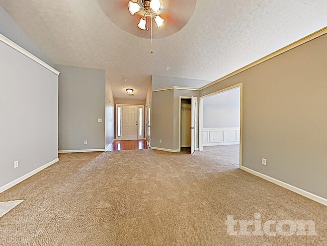 Photo - 3206 Millash Run NE