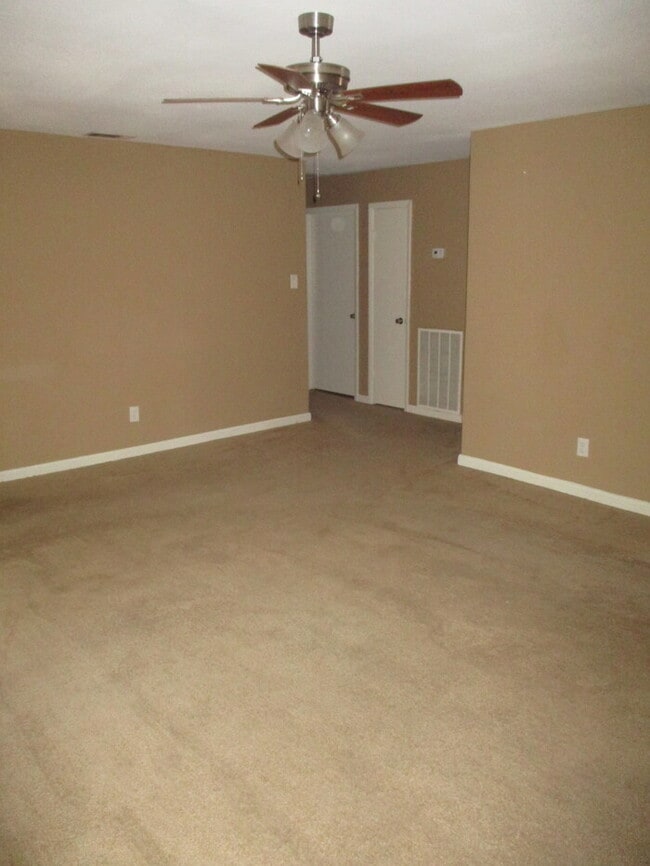 Photo - 4935 Quailgate Dr