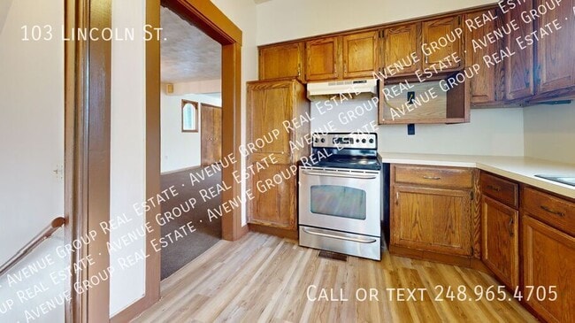 Photo - 103 Lincoln St