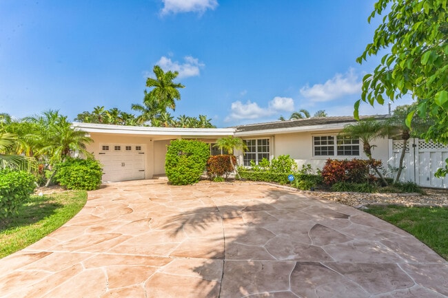 Photo - 98 SW 8th Ave