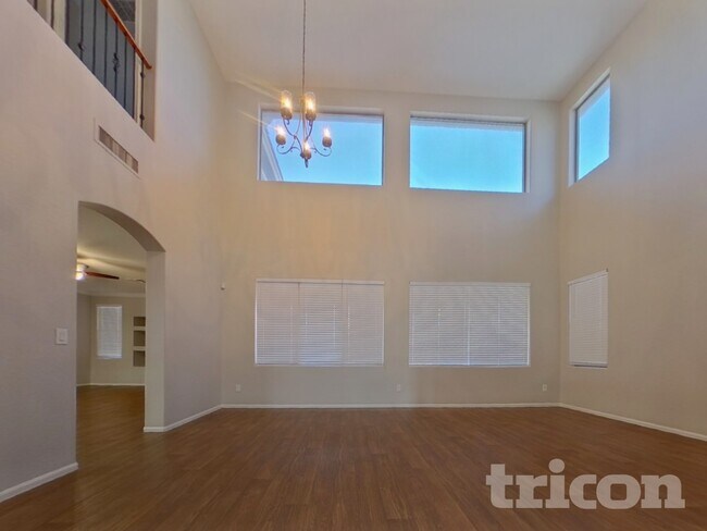 Photo - 25746 W Globe Ave