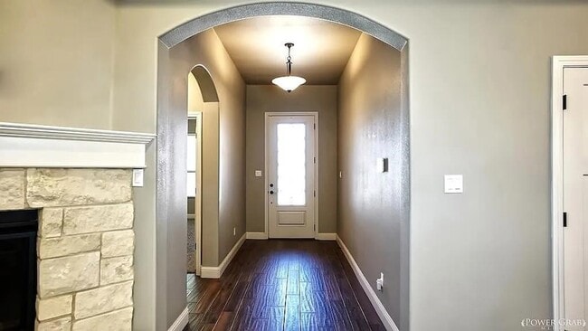 Photo - 14 Cornwall Dr