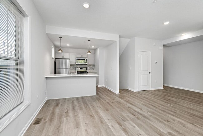 Photo - 2109 Aldrich Ave S Unidad B