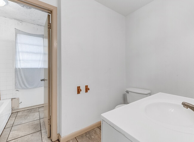 Photo - 1124 Wheeler St