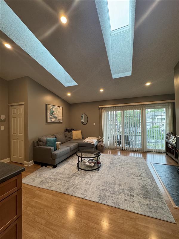 Photo - 268 Kempsey Dr