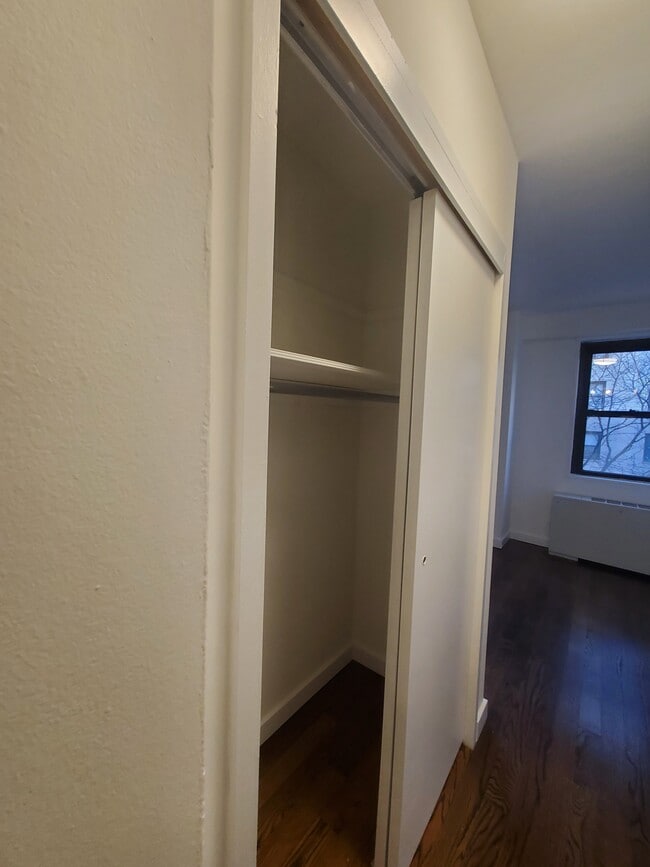 401 E 88th St Unit ev3c