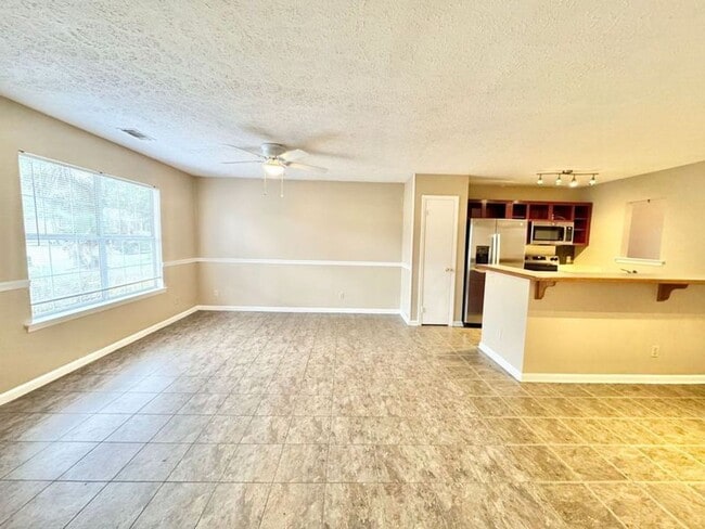 Photo - Charming 3 bedroom, 2 bathroom home located in the sought-after Battery Point on Whitemarsh Islan...