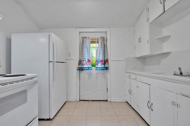 Photo - 165 Division Ave