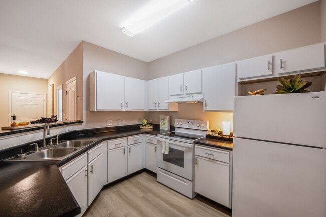 Ashbury Square Apartments