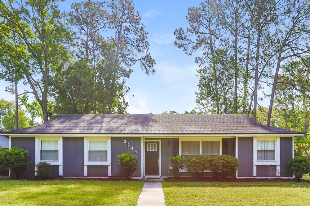 Photo - 3244 Laurel Grove N