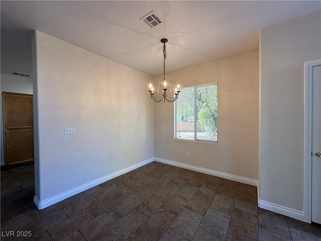 Photo - 9900 Calabasas Ave