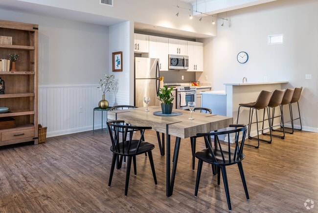 1BR, 1BA _828 SF