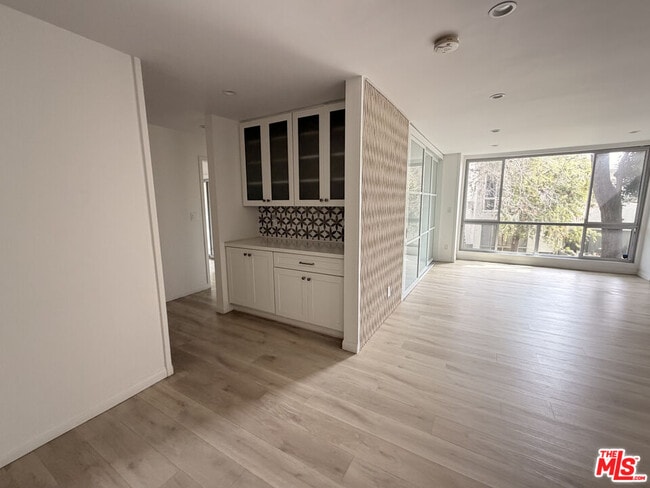 Photo - 4900 Overland Ave Unidad 238