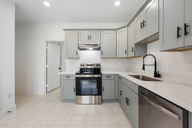 Building Photo - 4814 Wilmington St