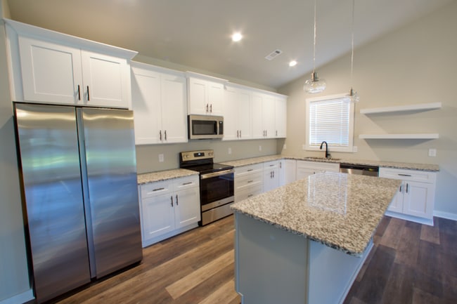 Photo - 511 North Point Cir