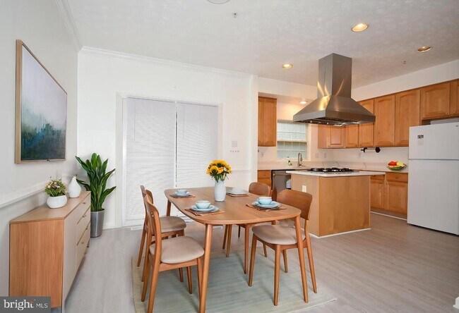 Photo - 6617 Cambria Terrace