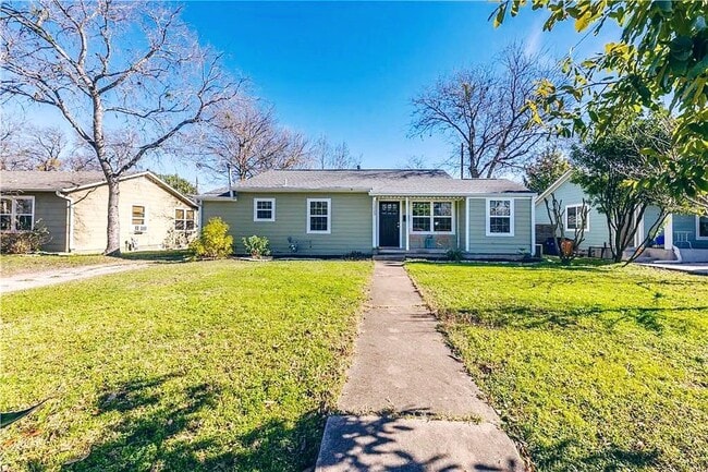 Building Photo - 3305 Larry Ln