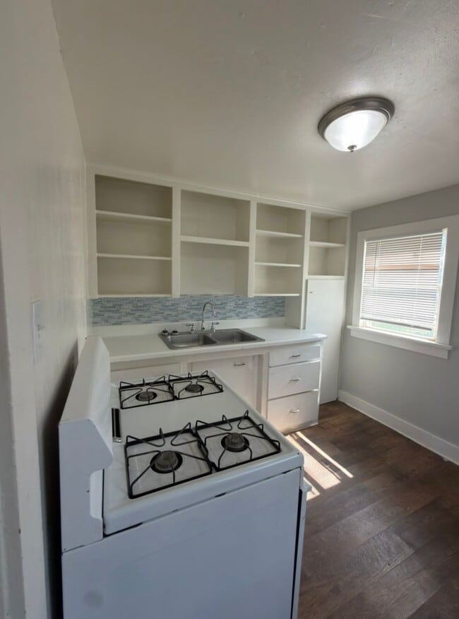 Photo - 2201 23rd St Unit Front