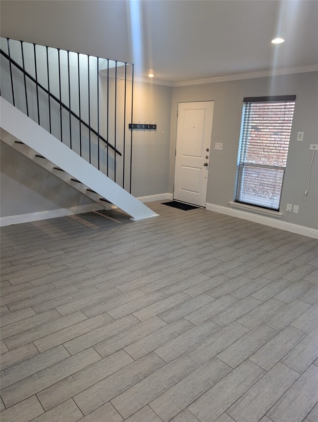 Photo - 2503 McCue Rd