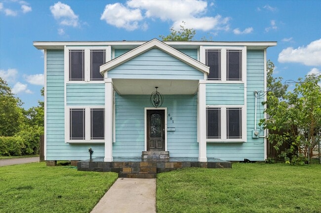 Photo - 601 W Cleveland St
