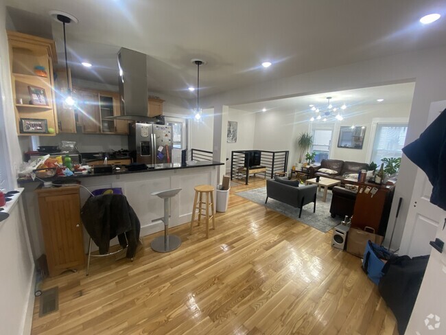 Building Photo - 11 Aberdeen Rd Unit 1 Rental
