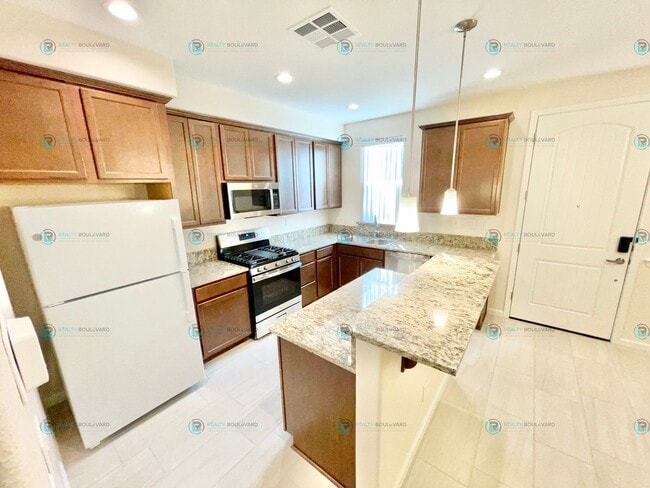 Photo - Luxury and Convenience Fully Equipped 3-Bedroom 2.5 Bathroom 2 Car Garage Townhome in Carson City