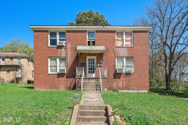 Photo - 258 Wyandotte St