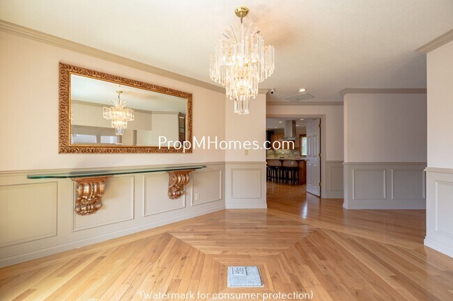 Photo - Discover Tranquil Living in Northwest Heights!