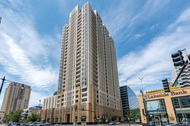 Building Photo - 1400 S Michigan Ave Unit 1610 Rental