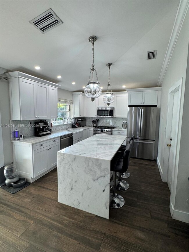 Building Photo - 5763 NW 97th Ct