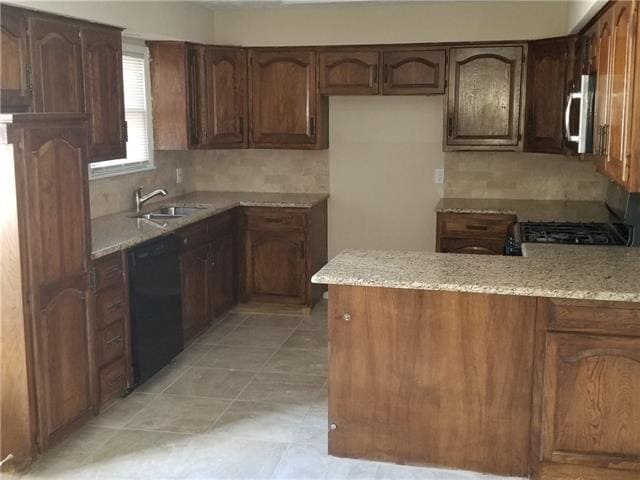 Photo - 3575 Paramount St