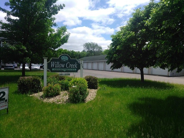Willow Creek Apartments