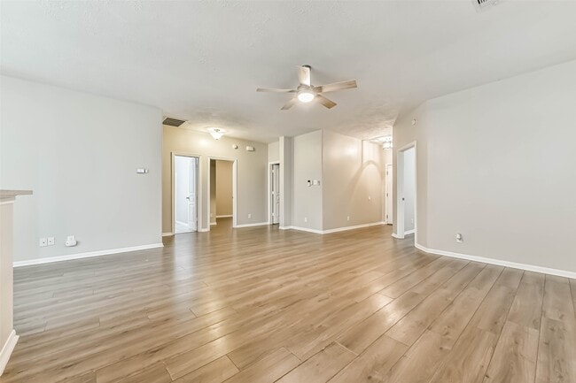Photo - 3107 Braepark Ct