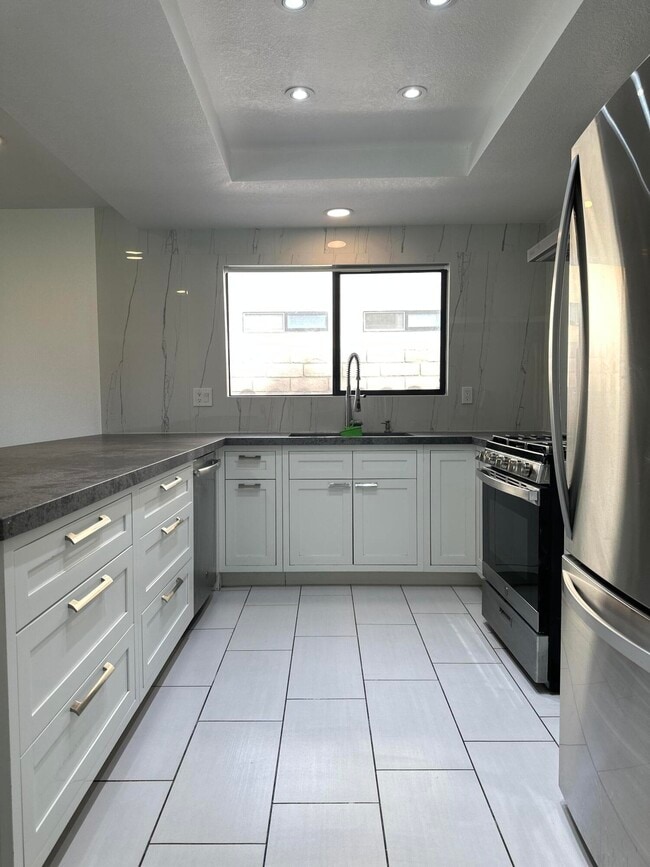 Photo - 27131 Shadowcrest Ln