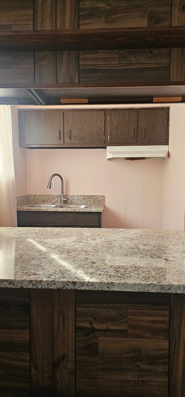 Building Photo - 228 Manson Ave Unit 228 Manson Ave. Apt B