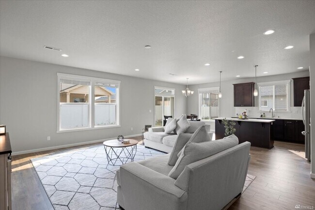 Photo - 3 bedroom, 2 bath house with garage