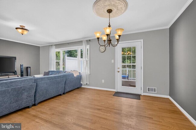 Photo - 4507 Josephine Ave