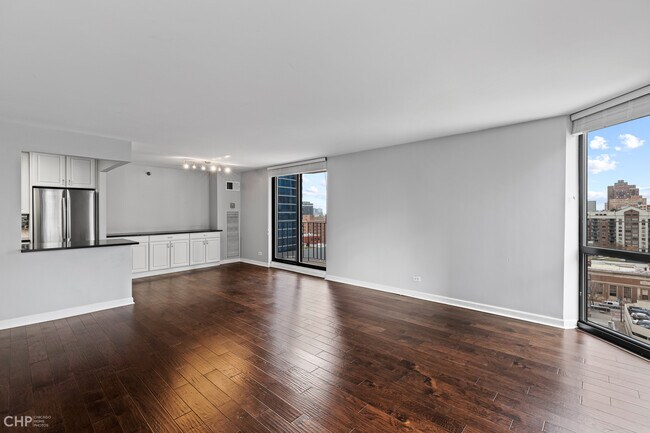 Dining / Living Room - 70 W Huron St Unit 1302