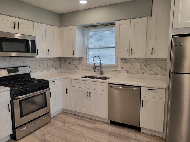 Photo - 1001 E Callero Cir