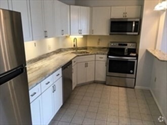 Building Photo - 141 Coolidge Ave Unit 718 Rental