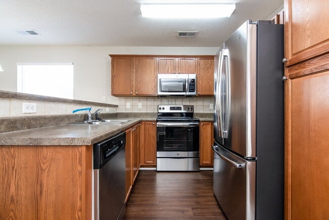 Photo - 10049 Mill Hill Ave