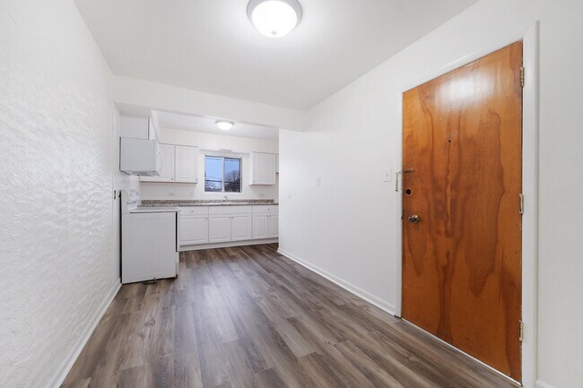 Photo - 12510 Vincennes Rd Unit G