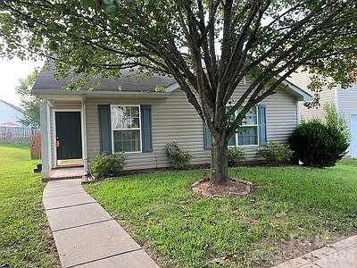 Building Photo - 2011 Chadwell Ct